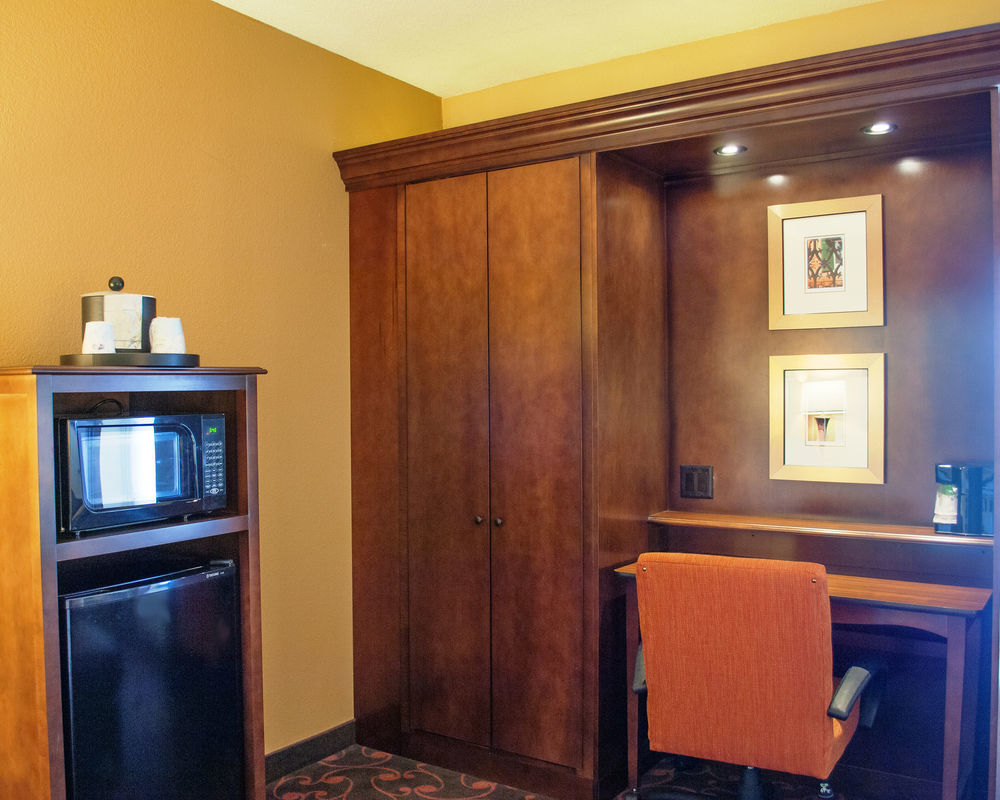 Larkspur Landing Carlisle Hotel Luaran gambar